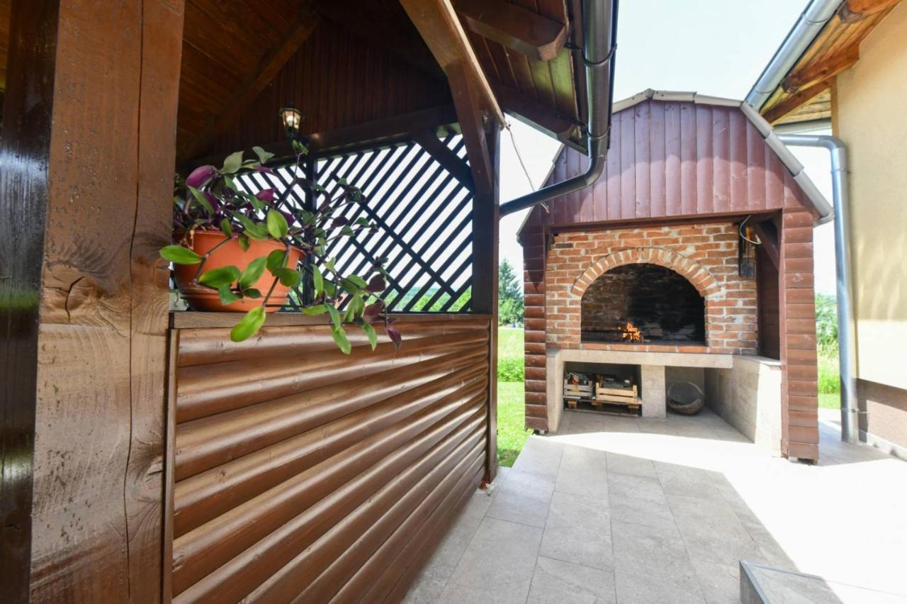 House Matijevic Simic Hotel กราโบวาซ ภายนอก รูปภาพ