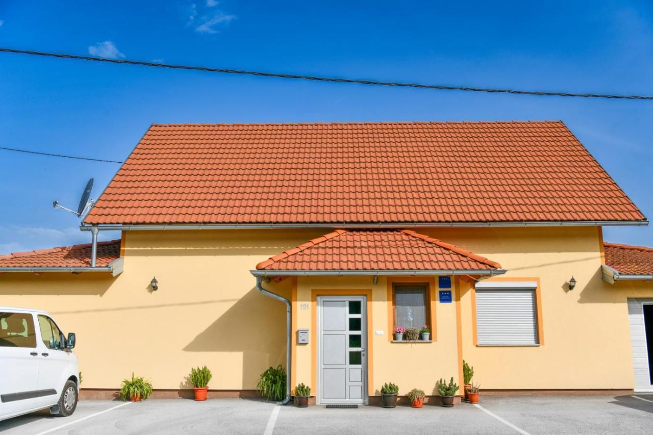 House Matijevic Simic Hotel กราโบวาซ ภายนอก รูปภาพ