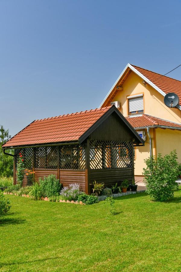 House Matijevic Simic Hotel กราโบวาซ ภายนอก รูปภาพ