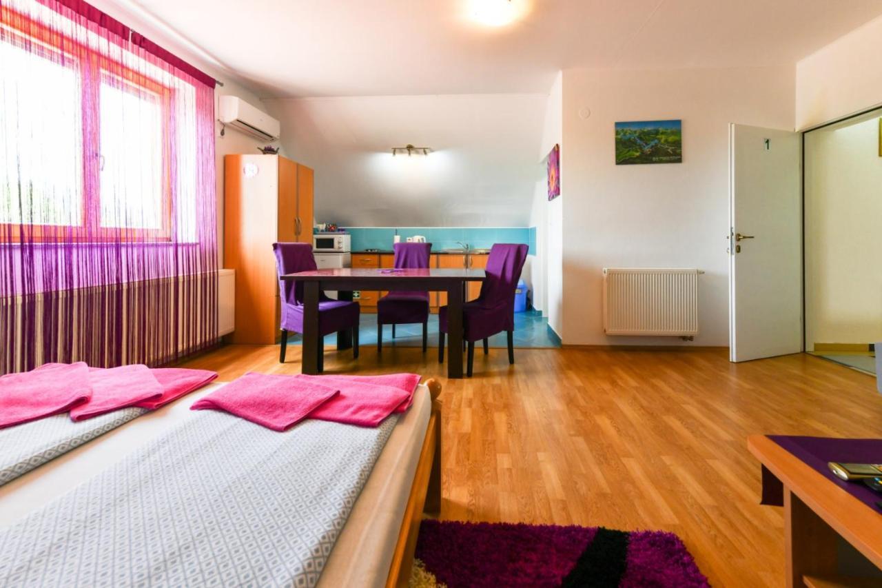 House Matijevic Simic Hotel กราโบวาซ ภายนอก รูปภาพ